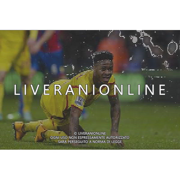 Liverpool\'s Raheem Sterling looks to the linesman to appeal for a penalty Photographer Craig Mercer/CameraSport Football - Barclays Premiership - Crystal Palace v Liverpool - Sunday 23rd November 2014 - Selhurst Park - London å© CameraSport - 43 Linden Ave. Countesthorpe. Leicester. England. LE8 5PG - Tel: +44 (0) 116 277 4147 - admin@camerasport.com - www.camerasport.com /AGENZIA ALDO LIVERANI SAS - ITALY ONLY - EDITORIAL USE ONLY