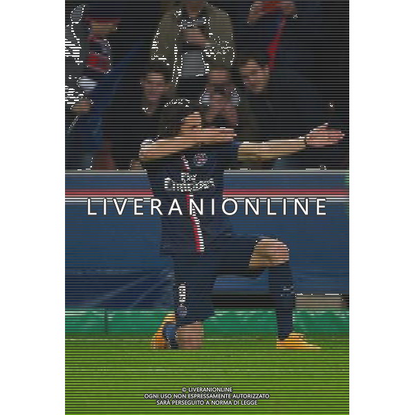 Joie PSG - Edinson CAVANI - 25.11.2014 - Paris Saint Germain / Ajax Amsterdam - Champions League Photo : Dave Winter / Icon Sport AG ALDO LIVERANI SAS ONLY ITALY