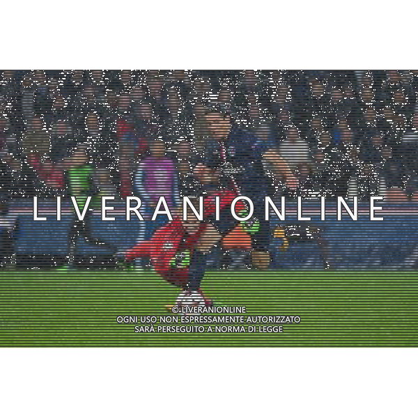 Goal Edinson CAVANI / Jasper CILLESSEN - 25.11.2014 - Paris Saint Germain / Ajax Amsterdam - Champions League Photo : Dave Winter / Icon Sport AG ALDO LIVERANI SAS ONLY ITALY