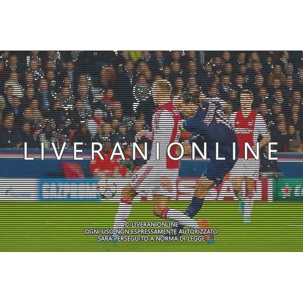 Mike van der Hoorn / Zlatan Ibrahimovic / Nick Viergever - 25.11.2014 - Paris Saint Germain / Ajax Amsterdam - Champions League Photo : VI-Images / Icon Sport AG ALDO LIVERANI SAS ONLY ITALY