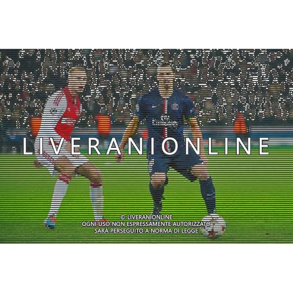 Zlatan IBRAHIMOVIC / Mike van der HOORN - 25.11.2014 - Paris Saint Germain / Ajax Amsterdam - Champions League Photo : Dave Winter / Icon Sport AG ALDO LIVERANI SAS ONLY ITALY