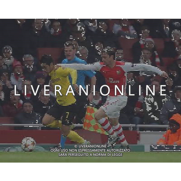 Borussia Dortmund\'s Shinji Kagawa in action during todays match Photographer Kieran Galvin/CameraSport Football - UEFA Champions League First Round Group D - Arsenal v Borussia Dortmund - Wednesday 26th November 2014 - Emirates Stadium - London © CameraSport - 43 Linden Ave. Countesthorpe. Leicester. England. LE8 5PG - Tel: +44 (0) 116 277 4147 - admin@camerasport.com - www.camerasport.com AG ALDO LIVERANI SAS ONLY ITALY