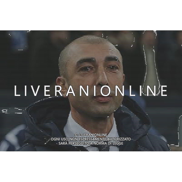 firo : Fußball,Fussball : 25.11.2014 Champions League, Saison 2014/2015: FC Schalke 04 - FC Chelsea, S04, Trainer Roberto Di Matteo ( Schalke ), Portrait, Gestik, enttäuscht, enttaeuscht, unzufrieden $worldrightsEs gelten unsere AGB, einsehbar auf www.firosportphoto.de copyright by firo sportphoto: Coesfelder Str. 207 D- 48249 Dülmen www.firosportphoto.de mail@firosportphoto.de (V o l k s b a n k B o c h u m - W i t t e n ) BLZ.: 430 601 29 Kt. Nr.: 341 117 100 Tel: +49-2594 - 9916004 Fax: +49-2594 - 9916005 AG ALDO LIVERANI SAS ONLY ITALY