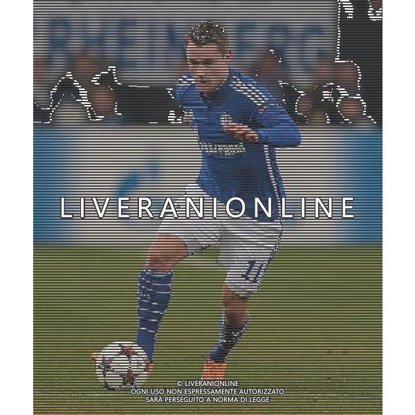 firo : Fußball,Fussball : 25.11.2014 Champions League, Saison 2014/2015: FC Schalke 04 - FC Chelsea, S04, Christian Clemens ( Schalke ), Einzelaktion $worldrightsEs gelten unsere AGB, einsehbar auf www.firosportphoto.de copyright by firo sportphoto: Coesfelder Str. 207 D- 48249 Dülmen www.firosportphoto.de mail@firosportphoto.de (V o l k s b a n k B o c h u m - W i t t e n ) BLZ.: 430 601 29 Kt. Nr.: 341 117 100 Tel: +49-2594 - 9916004 Fax: +49-2594 - 9916005 AG ALDO LIVERANI SAS ONLY ITALY
