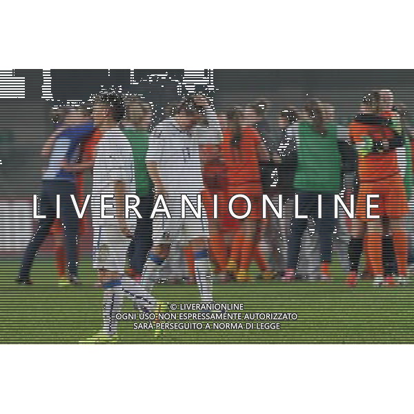 Italia - Olanda nazionale femminile qualificazione Campionati Mondiali 2015 - Verona 27 novembre 2014 nella foto la delusione dell\'italia a fine gara ©Garbuio/AGENZIA ALDO LIVERANI SAS