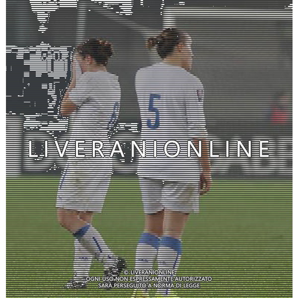 Italia - Olanda nazionale femminile qualificazione Campionati Mondiali 2015 - Verona 27 novembre 2014 nella foto la delusione dell\'italia a fine gara ©Garbuio/AGENZIA ALDO LIVERANI SAS