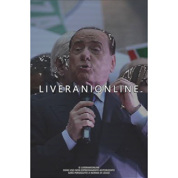 Manifestazione \' No Tax Day \' con comizio di forza Italia a Milano piazza S. Fedele 29 novembre 2014 nella foto Silvio Berlusconi ©Gazzaniga/AGENZIA ALDO LIVERANI SAS