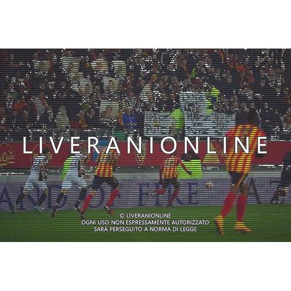 Banderoles contre Gervais Martel - Colere des supporters - 29.11.2014 - Lens / Metz - 15eme journee de Ligue 1 -Amiens Photo : Dave Winter / Icon Sport