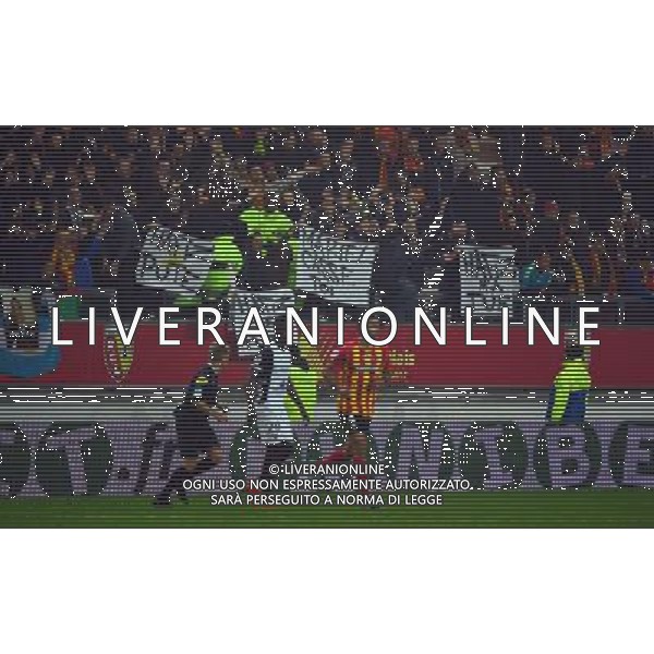 Banderoles contre Gervais Martel - Colere des supporters - 29.11.2014 - Lens / Metz - 15eme journee de Ligue 1 -Amiens Photo : Dave Winter / Icon Sport