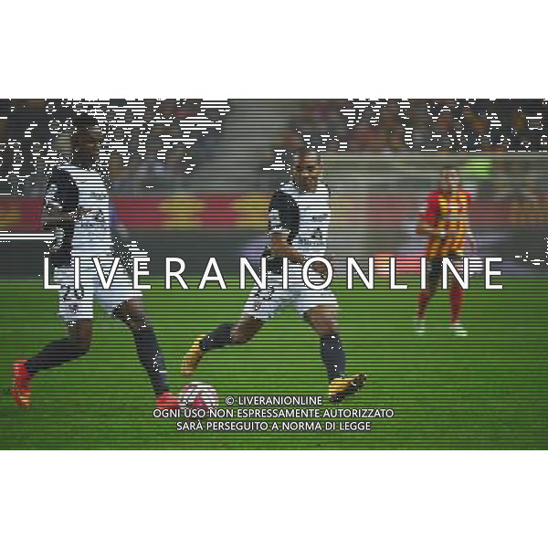 Modibo MAIGA / Florent MALOUDA - 29.11.2014 - Lens / Metz - 15eme journee de Ligue 1 -Amiens Photo : Dave Winter / Icon Sport