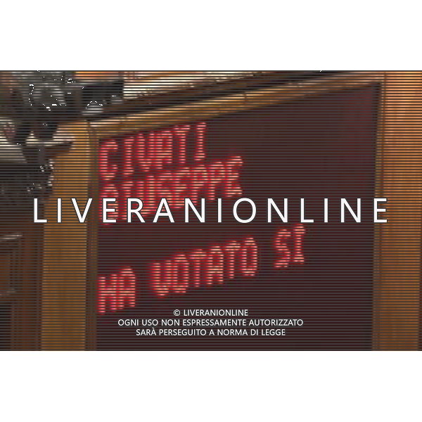 Voto di fiducia per la Legge di stabilita\' alla Camera - Roma 29 novembre 2014 nella foto il tabellone luminoso con la votazione di GIUSEPPE CIVATI ©Corradetti/Agenzia Aldo Liverani sas