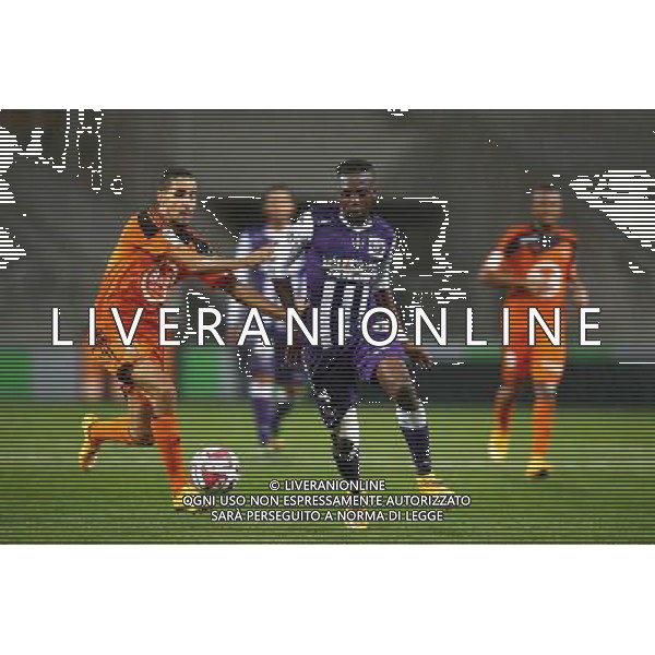 Tongo Doumbia / Walid Mesloub - 29.11.2014 - Toulouse / Lorient - 15eme journee de Ligue 1 Photo : Manuel Blondeau / Icon Sport /Agenzia Aldo Liverani sas - ITALY ONLY - EDITORIAL USE ONLY