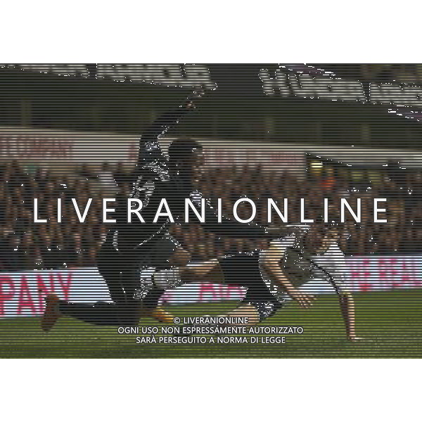 Everton\'s Romelu Lukaku gets brought down by Tottenham Hotspur\'s Ben Davies Photographer Kieran Galvin/CameraSport Football - Barclays Premiership - Tottenham Hotspur v Everton - Sunday 30th November 2014 - White Hart Lane - London © CameraSport - 43 Linden Ave. Countesthorpe. Leicester. England. LE8 5PG - Tel: +44 (0) 116 277 4147 - admin@camerasport.com - www.camerasport.com AG ALDO LIVERANI SAS ONLY ITALY