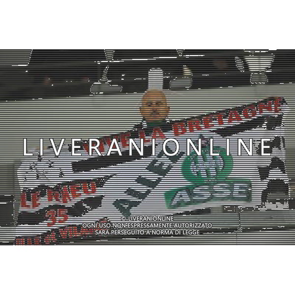 SUPPORTER DE SAINT ETIENNE - 30.11.2014 - Saint Etienne / Lyon - 15eme journee de Ligue 1 Photo : Jean Paul Thomas / Icon Sport AG ALDO LIVERANI SAS ONLY ITALY