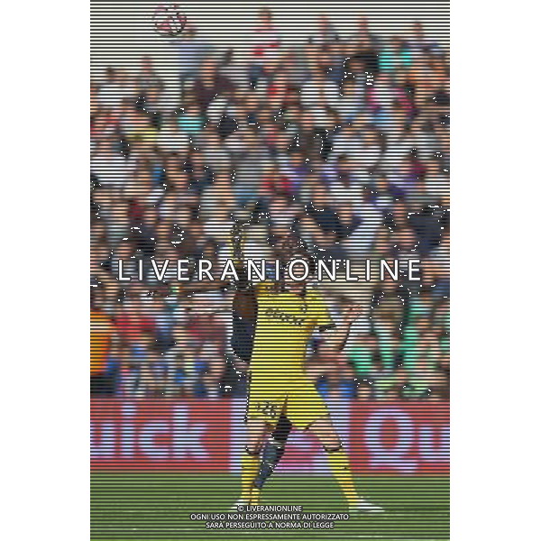 Nolan Roux / Ludovic Sane - 30.11.2014 - Bordeaux / Lille - 15eme journee de Ligue 1 Photo : Manuel Blondeau / Icon Sport /Agenzia Aldo Liverani sas - ITALY ONLY - EDITORIAL USE ONLY