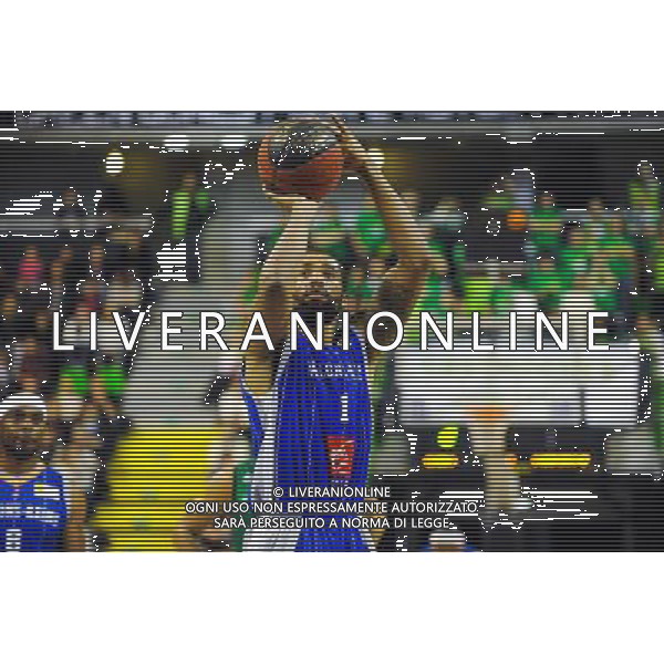 Da Sean Butler - 29.11.2014 - Lyon Villeurbanne / Chalon Reims - 10e journee Pro A Photo : Jean Paul Thomas / Icon Sport AG ALDO LIVERANI SAS ONLY ITALY
