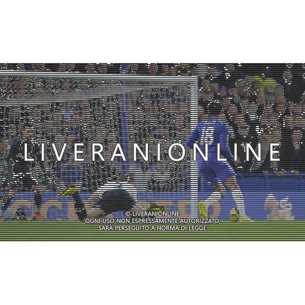 Chelsea\'s Loic Remy scores his sides third goal Photographer Ashley Western/CameraSport Football - Barclays Premiership - Chelsea v Tottenham Hotspur - Wednesday 3rd December 2014 - Stamford Bridge - London © CameraSport - 43 Linden Ave. Countesthorpe. Leicester. England. LE8 5PG - Tel: +44 (0) 116 277 4147 - admin@camerasport.com - www.camerasport.com AG ALDO LIVERANI SAS ONLY ITALY