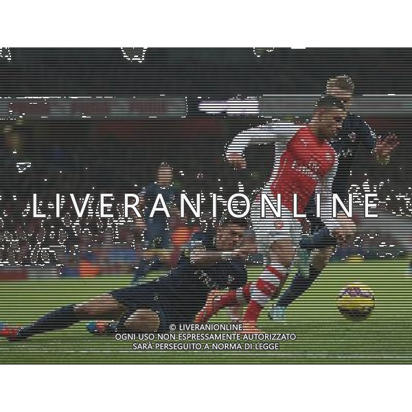 Arsenal\'s Alex Oxlade-Chamberlain in action during todays match Photographer Kieran Galvin/CameraSport Football - Barclays Premiership - Arsenal v Southampton - Wednesday 3rd December 2014 - The Emirates Stadium - London © CameraSport - 43 Linden Ave. Countesthorpe. Leicester. England. LE8 5PG - Tel: +44 (0) 116 277 4147 - admin@camerasport.com - www.camerasport.com AG ALDO LIVERANI SAS ONLY ITALY