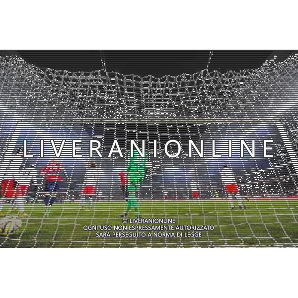 Deception Salvatore SIRIGU - 03.12.2014 - Lille / Paris Saint Germain - 16eme journee de Ligue 1 - Photo : Fred Porcu / Icon Sport /AGENZIA ALDO LIVERANI SAS - ITALY ONLY - EDITORIAL USE ONLY