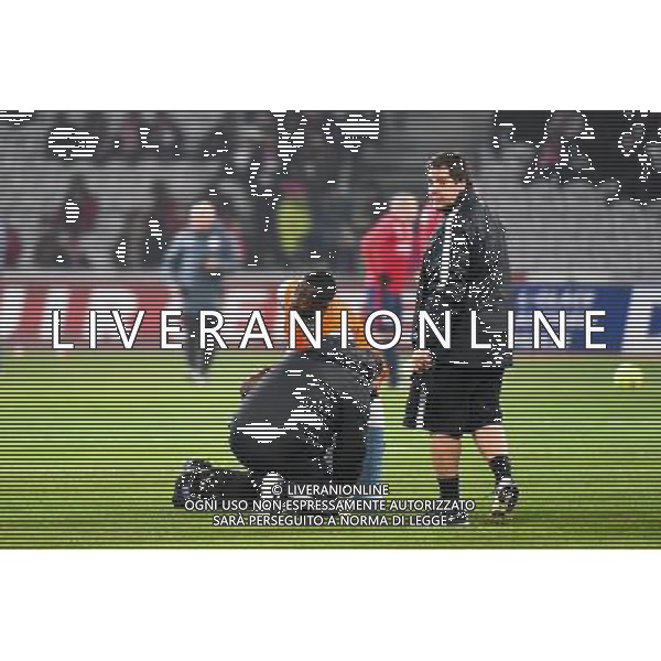 Blaise MATUIDI (pieds geles) - 03.12.2014 - Lille / Paris Saint Germain - 16eme journee de Ligue 1 - Photo : Fred Porcu / Icon Sport /AGENZIA ALDO LIVERANI SAS - ITALY ONLY - EDITORIAL USE ONLY