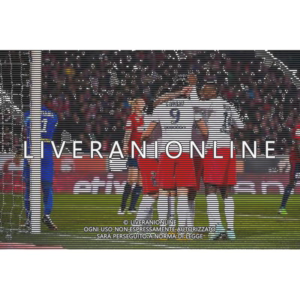 Joie Paris Saint Germain - Edinson CAVANI / Javier PASTORE / Blaise MATUIDI - 03.12.2014 - Lille / Paris Saint Germain - 16eme journee de Ligue 1 - Photo : Fred Porcu / Icon Sport /AGENZIA ALDO LIVERANI SAS - ITALY ONLY - EDITORIAL USE ONLY