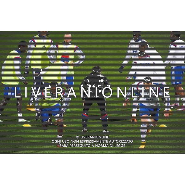 Echauffement equipe Lyon - 04.12.2014 - Lyon / Reims - 16eme journee de Ligue 1 Photo : Jean Paul Thomas / Icon Sport AG ALDO LIVERANI SAS ONLY ITALY