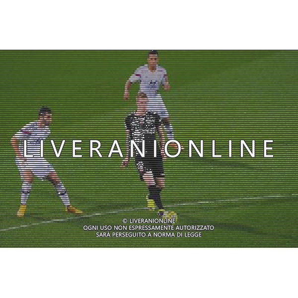 Gaetan CHARBONNIER - 04.12.2014 - Lyon / Reims - 16eme journee de Ligue 1 Photo : Jean Paul Thomas / Icon Sport AG ALDO LIVERANI SAS ONLY ITALY