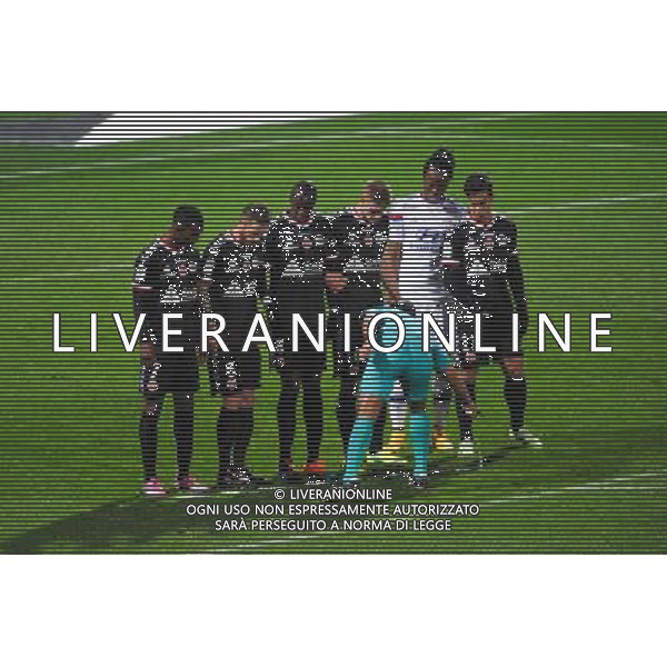Illustration bombe arbitre - 04.12.2014 - Lyon / Reims - 16eme journee de Ligue 1 Photo : Jean Paul Thomas / Icon Sport AG ALDO LIVERANI SAS ONLY ITALY