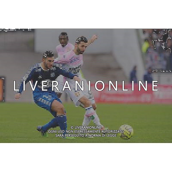Jordan FERRI / Cedric BARBOSA - 07.12.2014 - Evian Thonon / Lyon - 17eme journee de Ligue 1 - Photo : Jean Paul Thomas / Icon Sport AG ALDO LIVERANI SAS ONLY ITALY