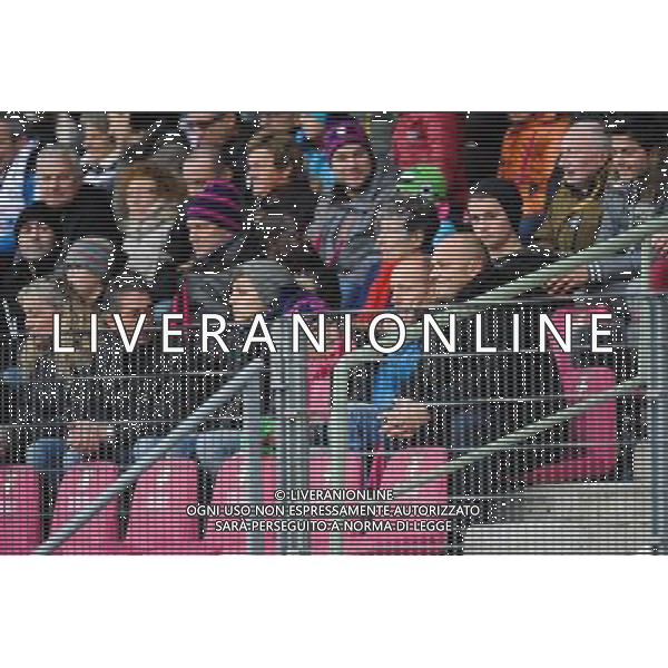 Pascal DUPRAZ - Expulse en tribune - 07.12.2014 - Evian Thonon / Lyon - 17eme journee de Ligue 1 - Photo : Jean Paul Thomas / Icon Sport AG ALDO LIVERANI SAS ONLY ITALY