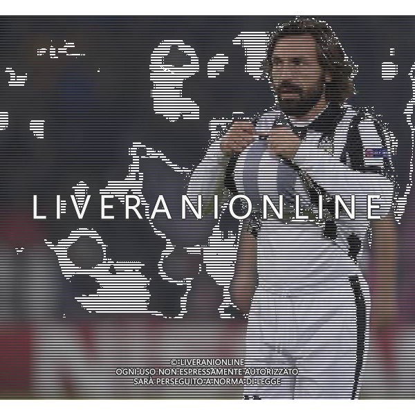 UEFA Champions League 2014/2015 Gruppo A Torino - 09.12.2014 Juventus-Atletico Madrid Nella Foto:andrea pirlo prepara il pallone prima di una punizione /Ph.Vitez-Ag. Aldo Liverani