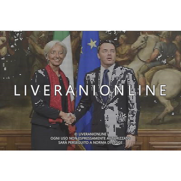Roma - 10/12/2014 - Palazzo Chigi - Il Presidente del Consiglio dei Ministri Matteo Renzi incontra Christine Lagarde Managing Director del Fondo Monetario Internazionale - nella foto: Matteo Renzi e Christine Lagarde / Ph. Fabrizio Corradetti - Ag. Aldo Liverani sas
