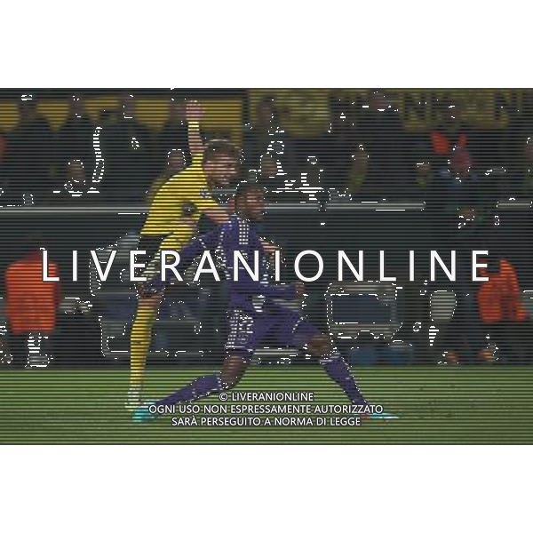 firo Fu§ball,Fussball, 09.12.2014 Champions League Saison 2014/2015 BVB Borussia Dortmund - RSC Anderlecht Zweikampf Ciro Immobile gegen Chancel Mbemba $worldrightsEs gelten unsere AGB, einsehbar auf www.firosportphoto.de copyright by firo sportphoto: Coesfelder Str.207 48249 DŸlmen www.firosportphoto.de mail@firosportphoto.de (V o l k s b a n k B o c h u m - W i t t e n ) BLZ.: 430 601 29 Kt. Nr.: 341 117 100 Tel:Ê 02594 - 9916004 Fax:Ê02594 - 9916005 AG ALDO LIVERANI SAS ONLY ITALY