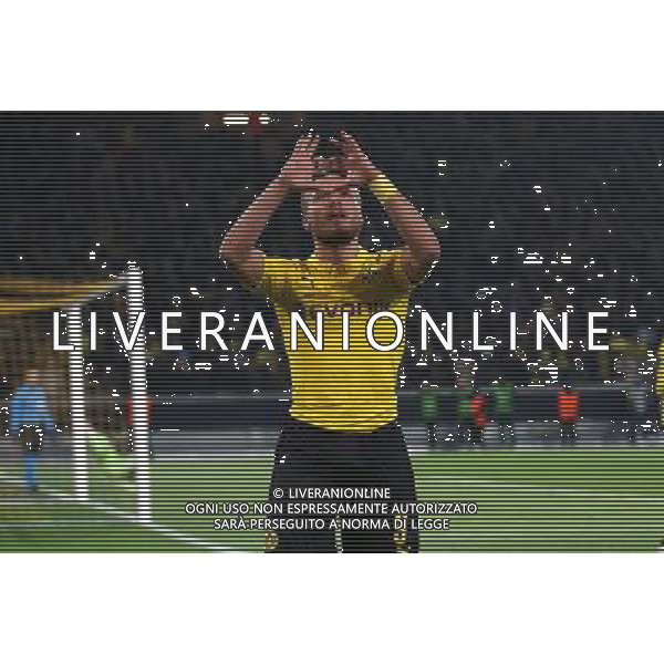 firo Fu§ball,Fussball, 09.12.2014 Champions League Saison 2014/2015 BVB Borussia Dortmund - RSC Anderlecht Jubel Ÿber sein Tor zum 1:0 Ciro Immobile Baby jubel Herz witz Humor $worldrightsEs gelten unsere AGB, einsehbar auf www.firosportphoto.de copyright by firo sportphoto: Coesfelder Str.207 48249 DŸlmen www.firosportphoto.de mail@firosportphoto.de (V o l k s b a n k B o c h u m - W i t t e n ) BLZ.: 430 601 29 Kt. Nr.: 341 117 100 Tel:Ê 02594 - 9916004 Fax:Ê02594 - 9916005 AG ALDO LIVERANI SAS ONLY ITALY