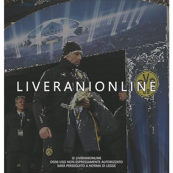 firo : 09.12.2014 Fu§ball, CL, Champions League, Saison 2014/2015, BVB, Borussia Dortmund - RSC Anderlecht Roman WEIDENFELLER, BVB auf dem Weg zur Ersatzbank $worldrights,Es gelten unsere AGB, einsehbar auf www.firosportphoto.de, copyright by firo sportphoto: Coesfelder Str. 207 D-48249 DŸlmen www.firosportphoto.de mail@firosportphoto.de (V o l k s b a n k B o c h u m - W i t t e n ) BLZ.: 430 601 29 Kt. Nr.: 341 117 100 Tel:Ê +49-2594-9916004 Fax:Ê+49-2594-9916005 AG ALDO LIVERANI SAS ONLY ITALY