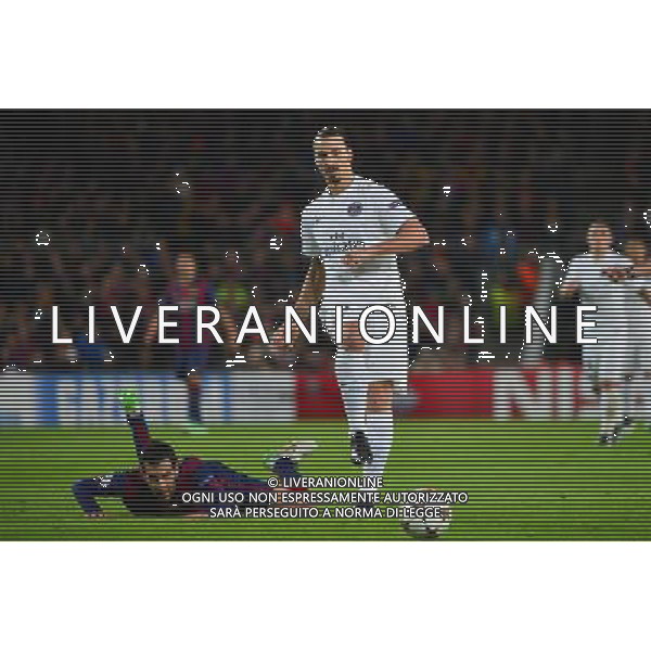 Zlatan IBRAHIMOVIC / Sergio BUSQUETS - 10.12.2014 - Barcelone / Paris Saint Germain - Champions League Photo : Dave Winter / Icon Sport AG ALDO LIVERANI SAS ONLY ITALY
