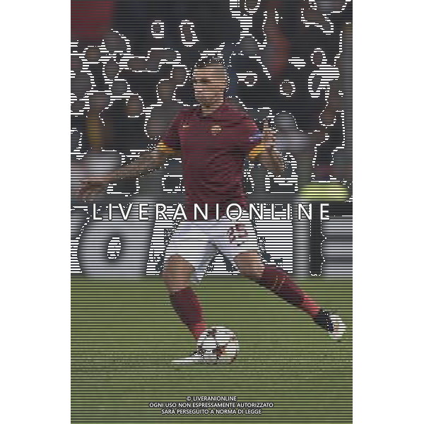 Roma - 10/12/2014 - Stadio Olimpico - Uefa Champions League 2014/2015 - AS Roma vs Manchester City - nella foto: Jose\' Holebas / Ph Fabrizio Corradetti - Ag. Aldo Liverani sas
