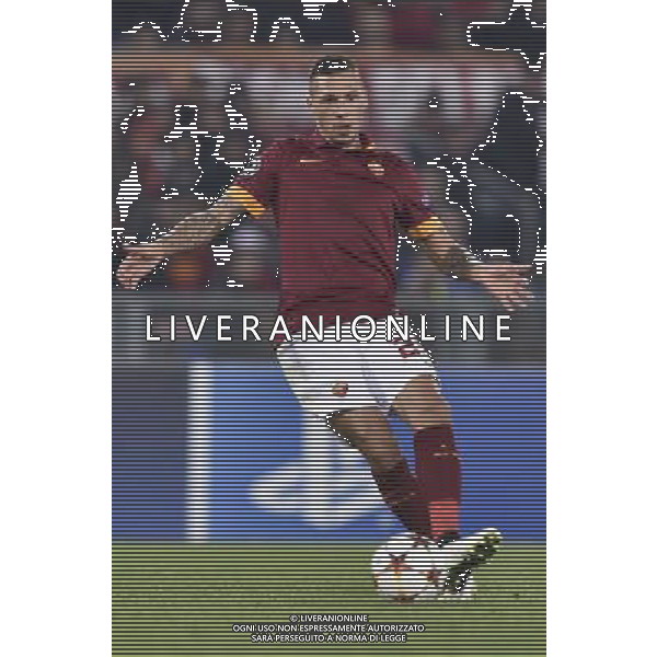 Roma - 10/12/2014 - Stadio Olimpico - Uefa Champions League 2014/2015 - AS Roma vs Manchester City - nella foto: Jose\' Holebas / Ph Fabrizio Corradetti - Ag. Aldo Liverani sas