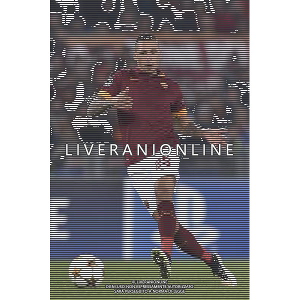 Roma - 10/12/2014 - Stadio Olimpico - Uefa Champions League 2014/2015 - AS Roma vs Manchester City - nella foto: Jose\' Holebas / Ph Fabrizio Corradetti - Ag. Aldo Liverani sas
