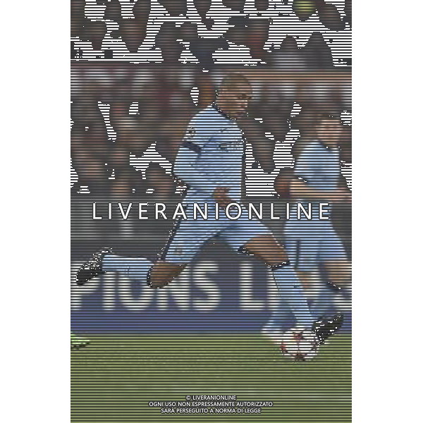 Roma - 10/12/2014 - Stadio Olimpico - Uefa Champions League 2014/2015 - AS Roma vs Manchester City - nella foto: Fernandinho / Ph Fabrizio Corradetti - Ag. Aldo Liverani sas