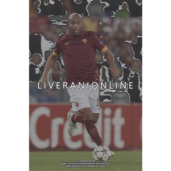 Roma - 10/12/2014 - Stadio Olimpico - Uefa Champions League 2014/2015 - AS Roma vs Manchester City - nella foto: Douglas Maicon / Ph Fabrizio Corradetti - Ag. Aldo Liverani sas