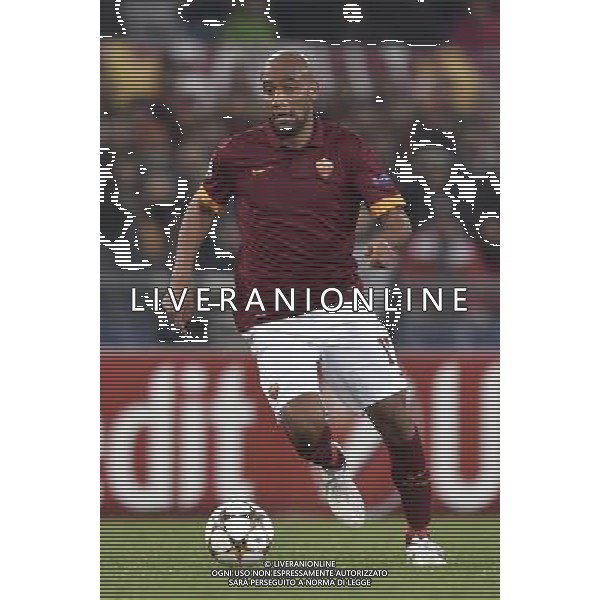 Roma - 10/12/2014 - Stadio Olimpico - Uefa Champions League 2014/2015 - AS Roma vs Manchester City - nella foto: Douglas Maicon / Ph Fabrizio Corradetti - Ag. Aldo Liverani sas