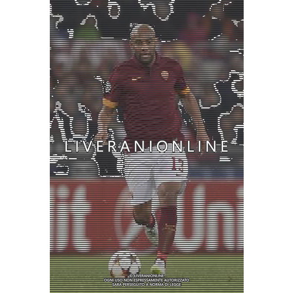 Roma - 10/12/2014 - Stadio Olimpico - Uefa Champions League 2014/2015 - AS Roma vs Manchester City - nella foto: Douglas Maicon / Ph Fabrizio Corradetti - Ag. Aldo Liverani sas