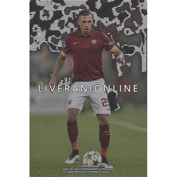 Roma - 10/12/2014 - Stadio Olimpico - Uefa Champions League 2014/2015 - AS Roma vs Manchester City - nella foto: Jose\' Holebas / Ph Fabrizio Corradetti - Ag. Aldo Liverani sas