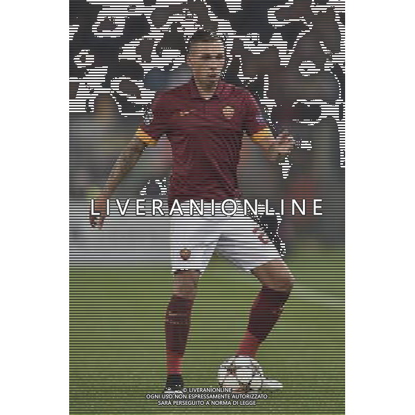 Roma - 10/12/2014 - Stadio Olimpico - Uefa Champions League 2014/2015 - AS Roma vs Manchester City - nella foto: Jose\' Holebas / Ph Fabrizio Corradetti - Ag. Aldo Liverani sas