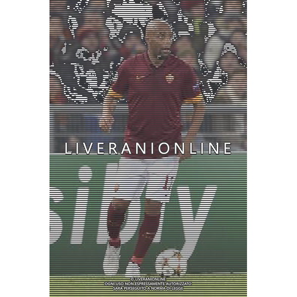 Roma - 10/12/2014 - Stadio Olimpico - Uefa Champions League 2014/2015 - AS Roma vs Manchester City - nella foto: Douglas Maicon / Ph Fabrizio Corradetti - Ag. Aldo Liverani sas