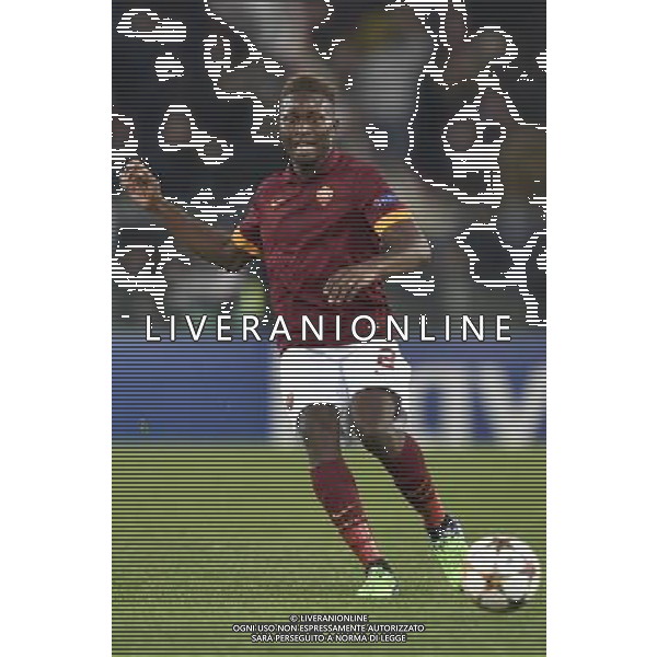 Roma - 10/12/2014 - Stadio Olimpico - Uefa Champions League 2014/2015 - AS Roma vs Manchester City - nella foto: Mapou Yanga-Mbiwa / Ph Fabrizio Corradetti - Ag. Aldo Liverani sas