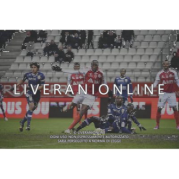 Passe Decisive Prince ONIANGUE - 13.12.2014 - Reims / Evian Thonon - 18eme journee de Ligue1 Photo : Fred Porcu / Icon Sport AG ALDO LIVERANI SAS ONLY ITALY