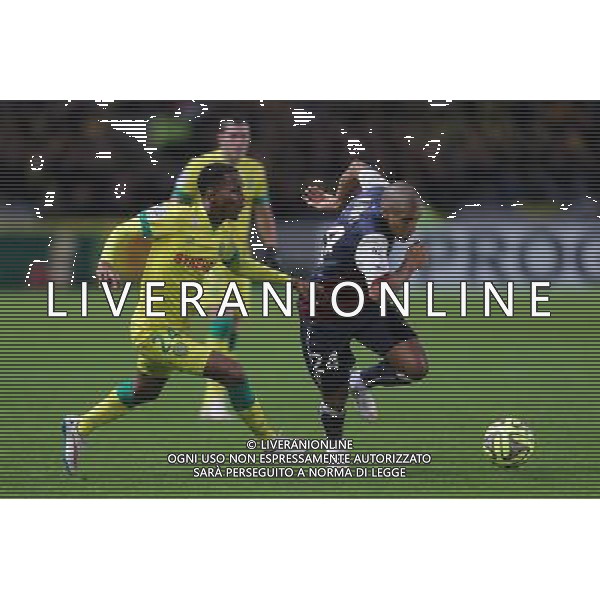 Wahbi KHAZRI / Chaker ALHADHUR - 13.12.2014 - Nantes / Bordeaux - 18eme journee de Ligue1 Photo : Vincent Michel / Icon Sport AG ALDO LIVERANI SAS ONLY ITALY