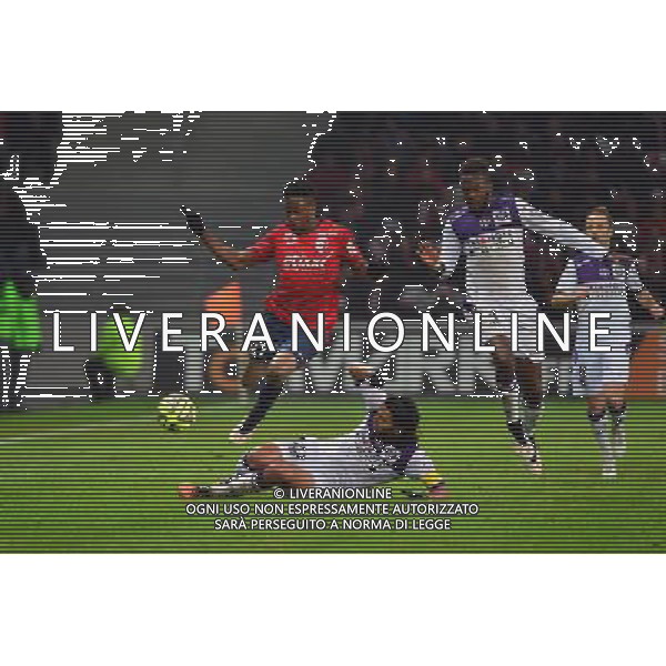 Divock ORIGI / Abel AGUILAR - 14.12.2014 - Lille / Toulouse - 18eme journee de Ligue1 Photo : Dave Winter / Icon Sport *** Local Caption *** AG ALDO LIVERANI SAS ONLY ITALY *** Local Caption *** AG ALDO LIVERANI SAS ONLY ITALY
